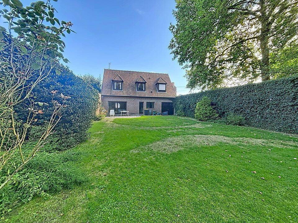 Maison 7 pièces 160 m² · à Armentières · 160 m² · 398 000 €