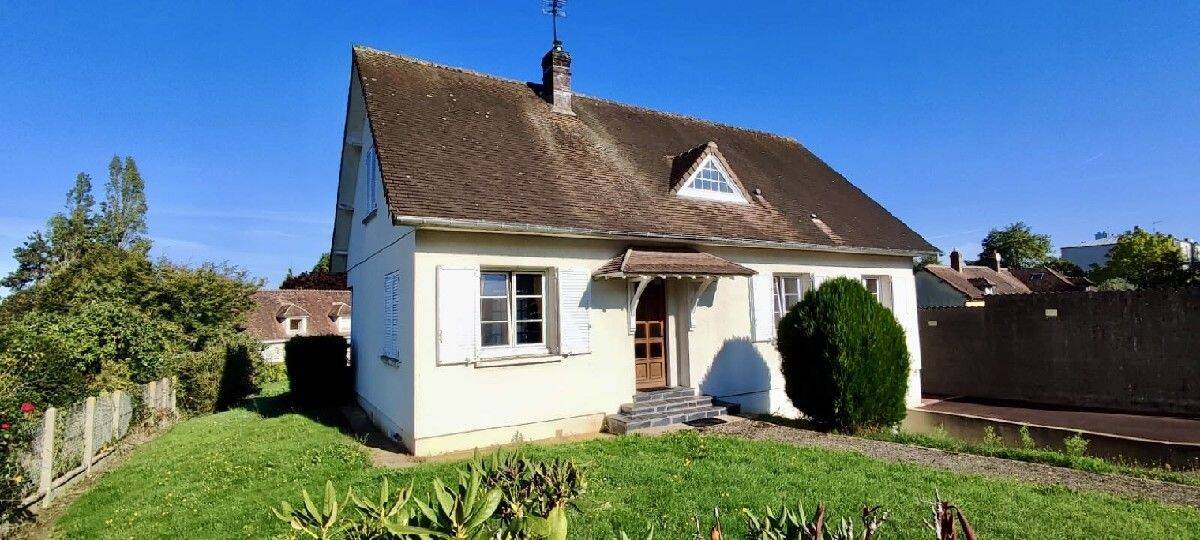 Maison 7 pièces 140 m² · à La Loupe · 140 m² · 157 500 €
