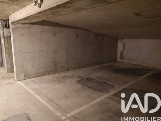 Parking à vendre 10 500 € Les Louvrais Pontoise 95300