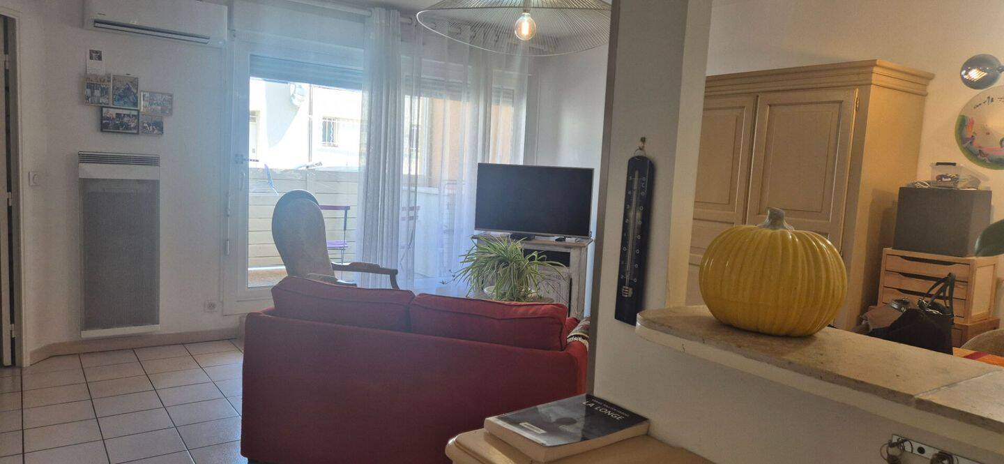Appartement 2 pièces 51 m² · à Les Angles · 51 m² · 700 €/mois
