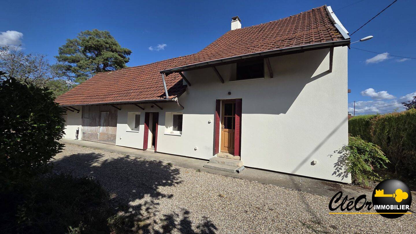 Maison 4 pièces 80 m² · à Pierre-de-Bresse · 80 m² · 750 €/mois
