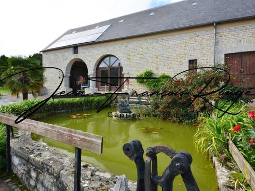 Maison à vendre 485 000 € 9 pièces 5 chambres 290 m² 6 979 m² de terrain Blosville 50480