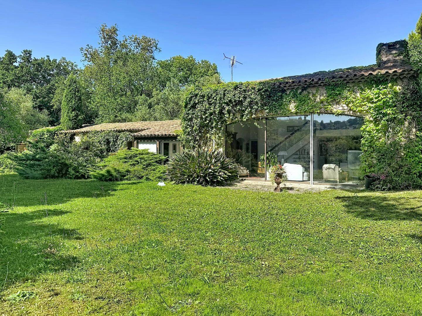 Maison 6 pièces 234 m² · à Mougins · 234 m² · 1 690 000 €