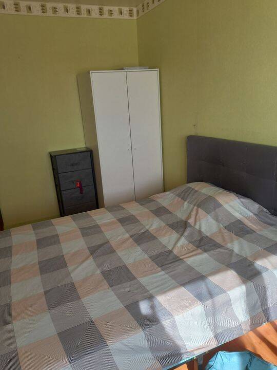 Appartement 1 pièce 13 m² · à Neuilly-sur-Marne · 13 m² · 360 €