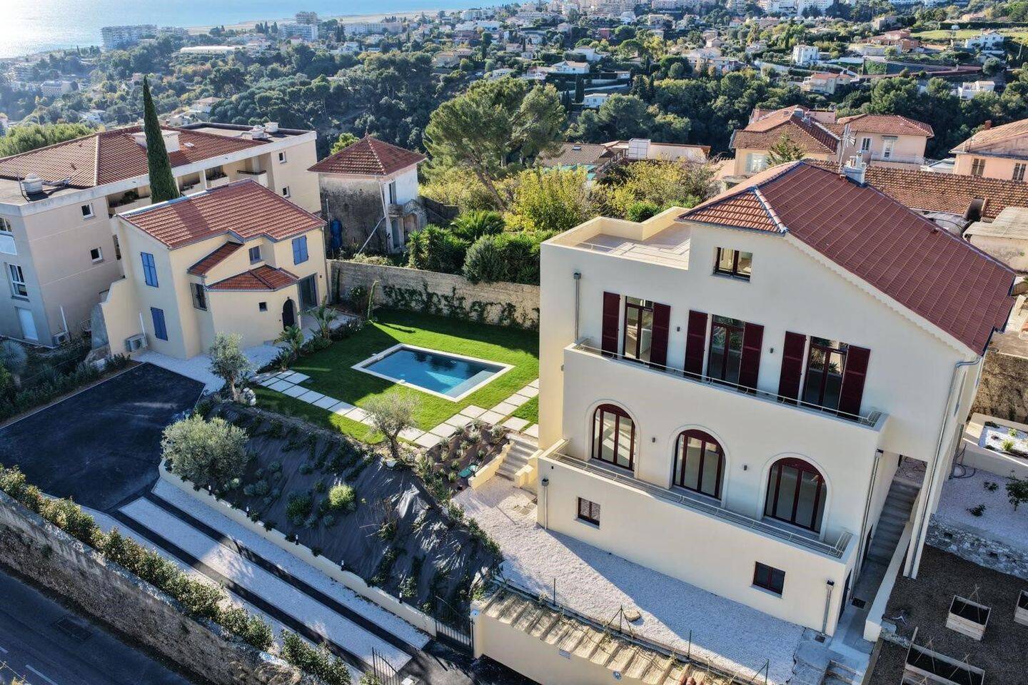 Maison 9 pièces 295 m² · à Nice · 295 m² · 2 490 000 €