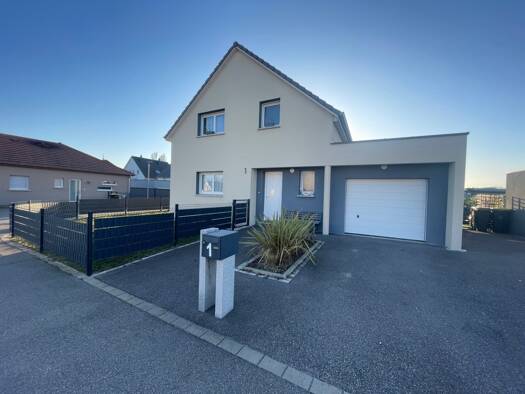 Maison à vendre 395 000 € 4 pièces 3 chambres 91 m² 474 m² de terrain Bantzenheim 68490