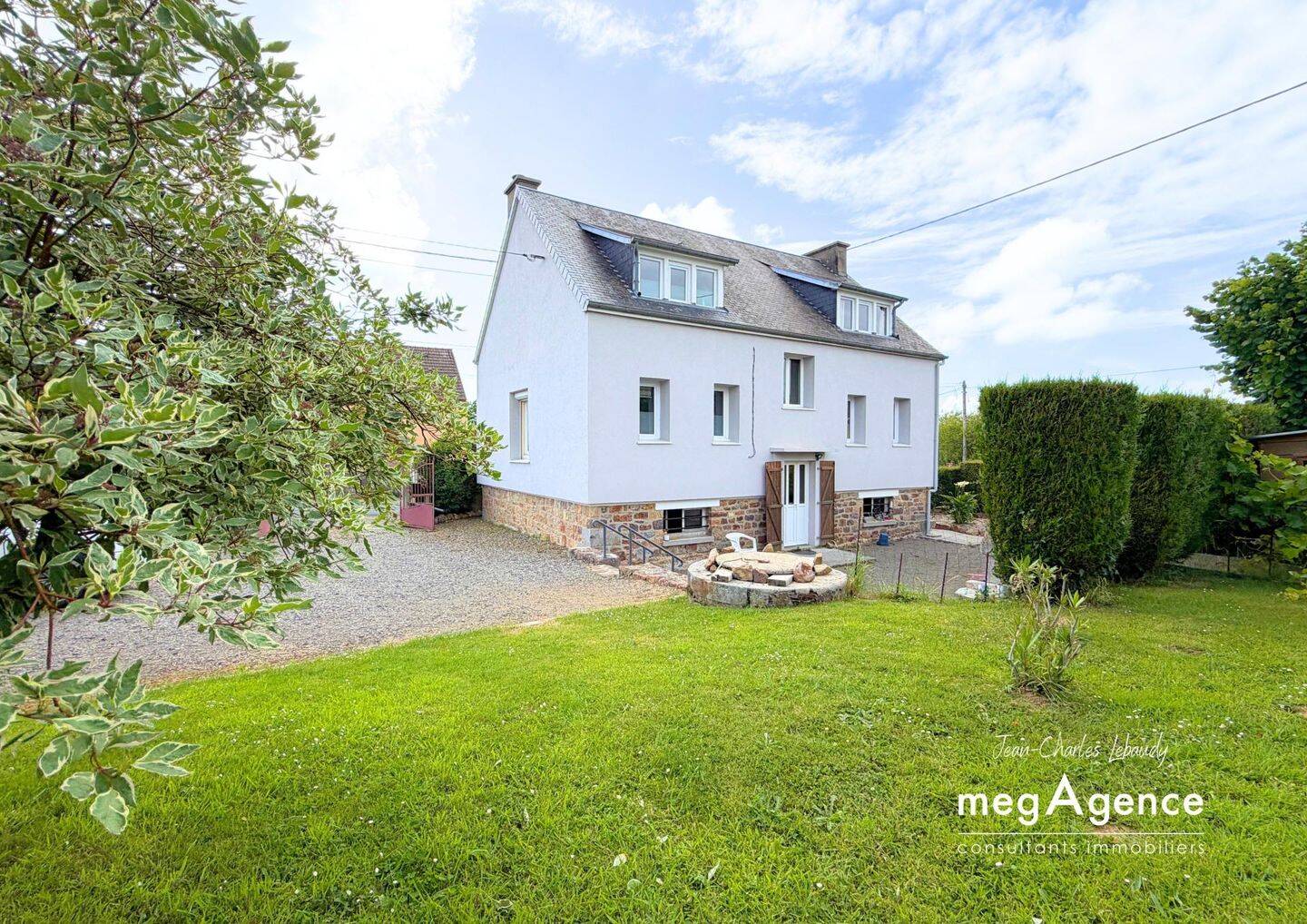 Maison 4 pièces 115 m² · à Folligny · 115 m² · 200 000 €