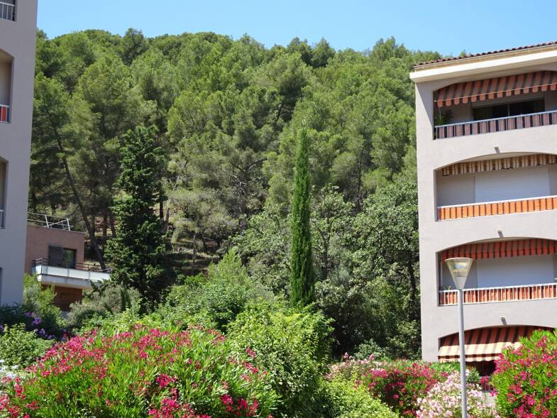 Maison en viager Bouquet 192 188 € 3 pièces 2 chambres 67 m² Hyeres 83400