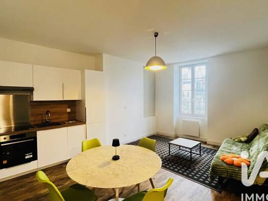 Appartement à vendre 173 000 € 2 pièces 1 chambre 56 m² 3 étages Vieil Angoulême-Centre Ville Angoulême 16000