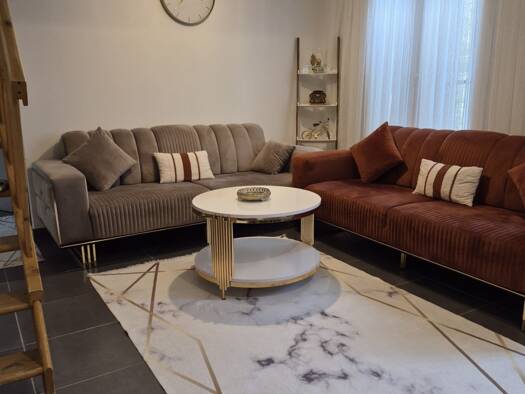 Appartement à vendre 186 500 € 3 pièces 2 chambres 57 m² Étage 1/1 Peripherie Les Arcs 83460