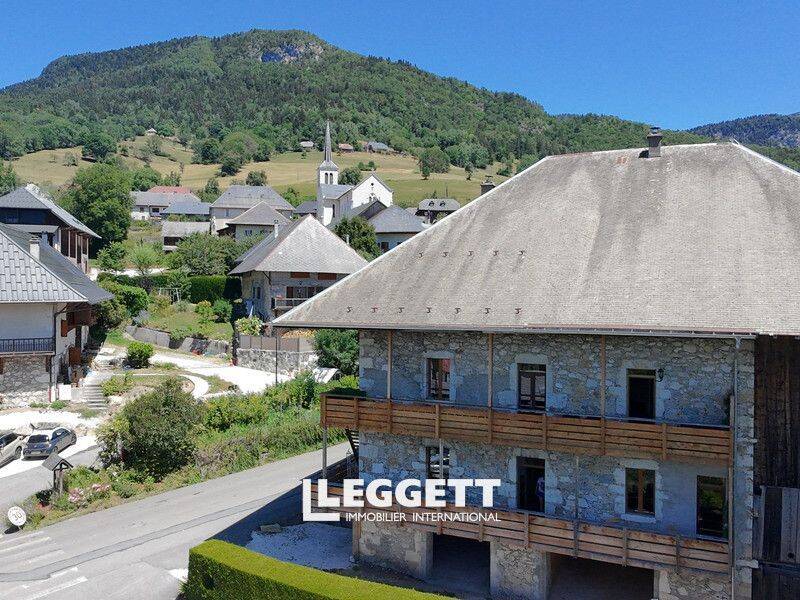 Maison 10 pièces 255 m² · à Bellecombe-en-Bauges · 255 m² · 795 000 €