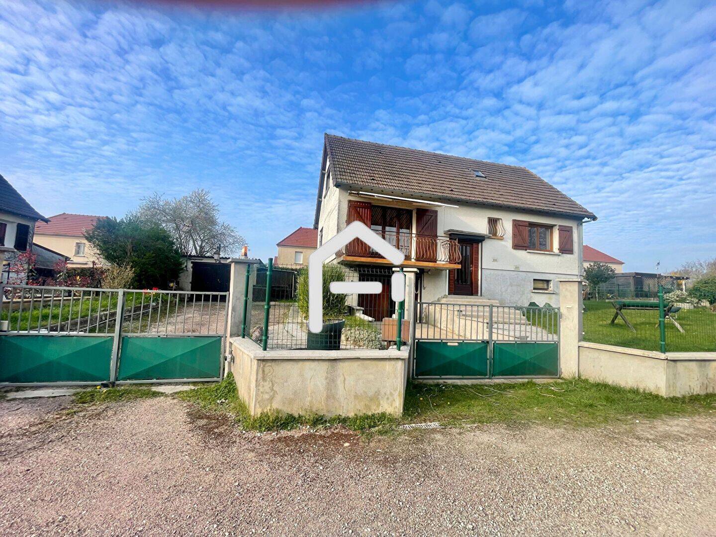 Maison 5 pièces 100 m² · à Venoy · 100 m² · 145 000 €