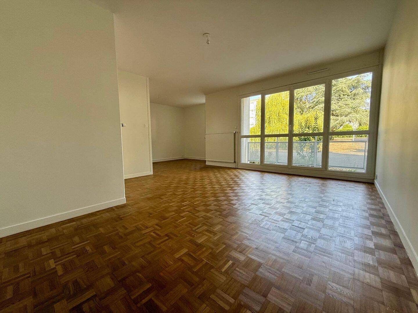 Appartement 3 pièces 79 m² · à Saint-Sébastien-sur-Loire · 78,9 m² · 901 €