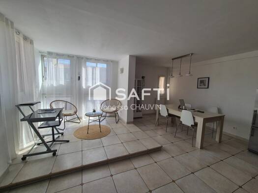 Appartement à vendre 232 000 € 3 pièces 2 chambres 87 m² 2ème étage Vallin-Cantogrilhet-Mazet Sud Fos-sur-Mer 13270