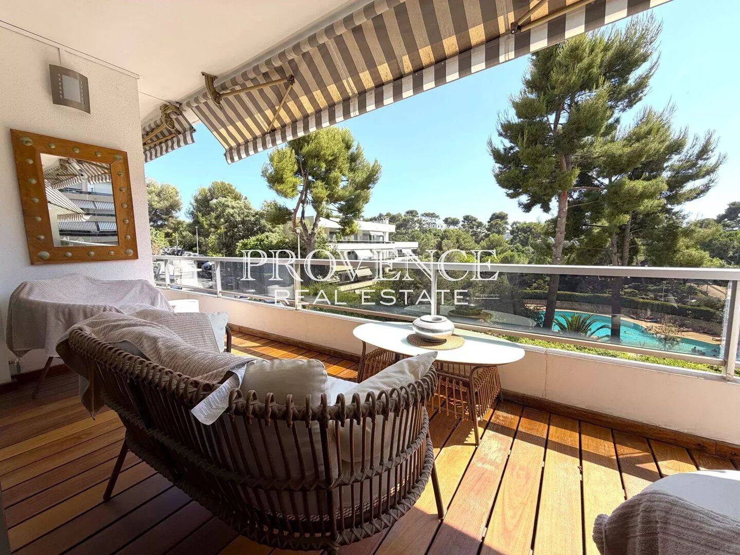 Appartement 4 pièces 120 m² · à Marseille 8ème Arrondissement · 120 m² · 3 500 €/mois