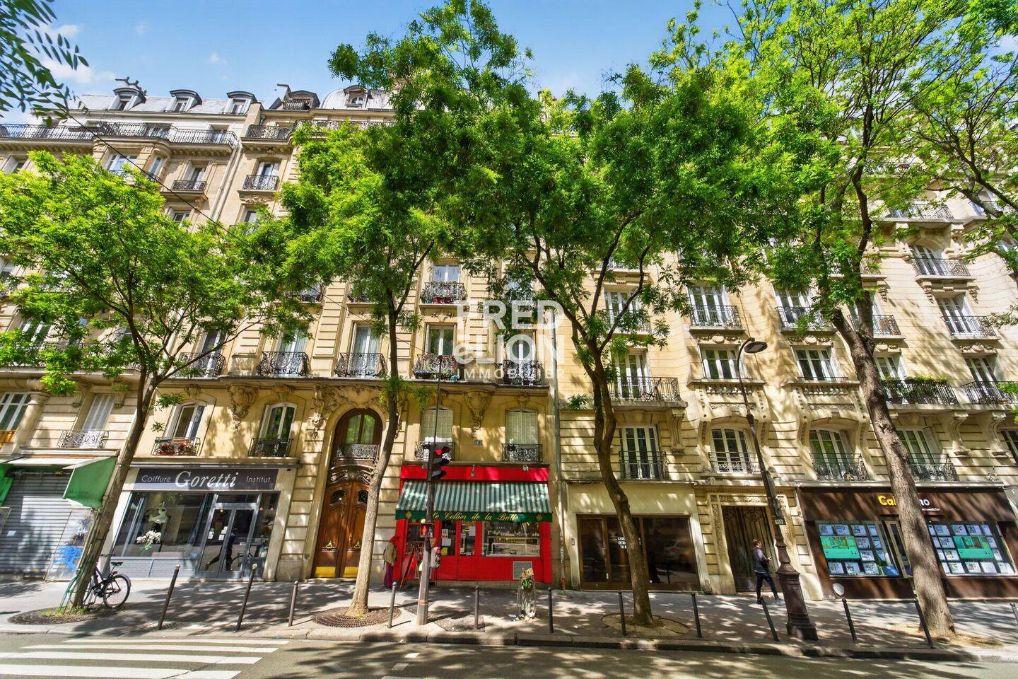 Appartement 2 pièces 54 m² · à Paris 18ème Arrondissement · 54 m² · 549 000 €