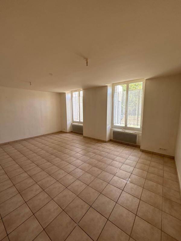 Appartement 2 pièces 72 m² · à Neuvy-sur-Loire · 72 m² · 427 €/mois