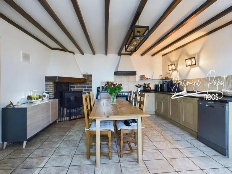 Maison à vendre 145 000 € 5 pièces 3 chambres 150 m² 922 m² de terrain Airvault 79600
