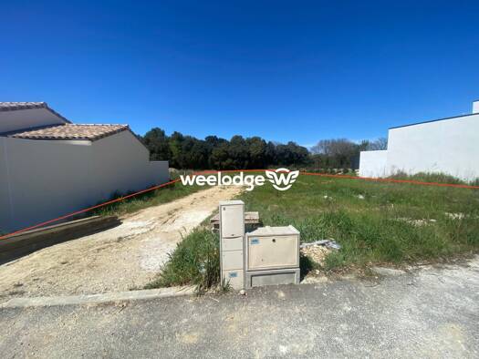 Terrain constructible viabilisé à vendre 258 000 € 1 437 m² de terrain Saint-Hilaire-de-Beauvoir 34160