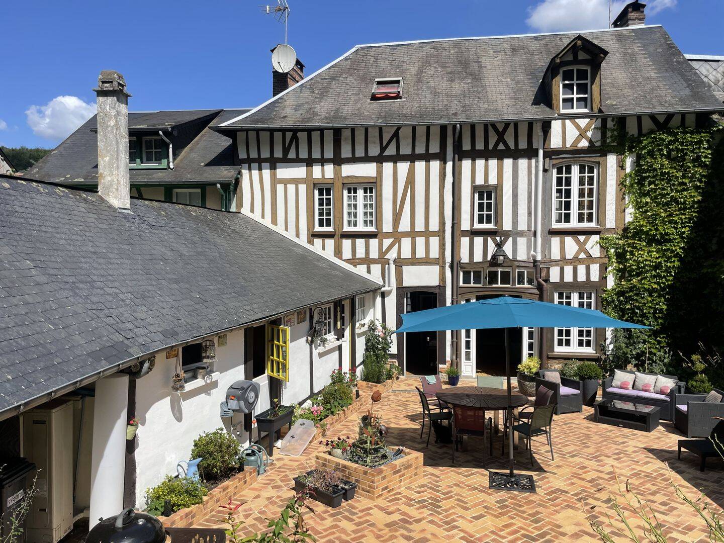 Maison 7 pièces 169 m² · à Lyons-la-Forêt · 168,5 m² · 357 000 €
