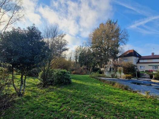 Maison à vendre 700 000 € 14 pièces 5 chambres 300 m² 2 m² de terrain Paray-le-Monial 71600