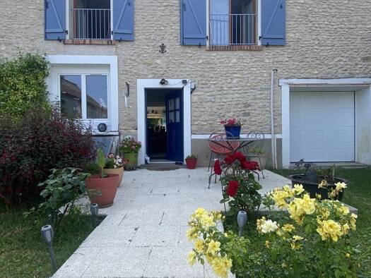 Maison à vendre 223 000 € 3 pièces 2 chambres 115 m² 775 m² de terrain Étampes 91150