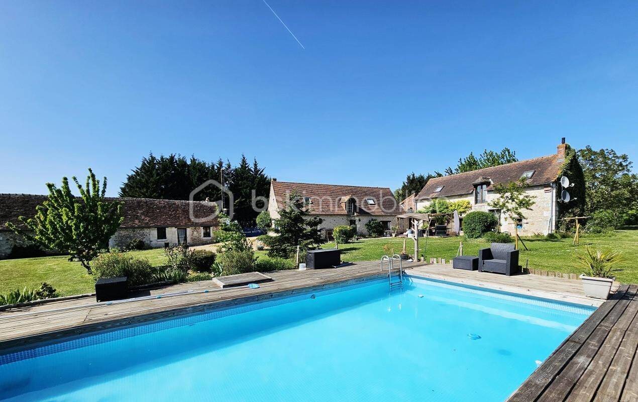 Maison 12 pièces 280 m² · à Paulmy · 280 m² · 310 000 €