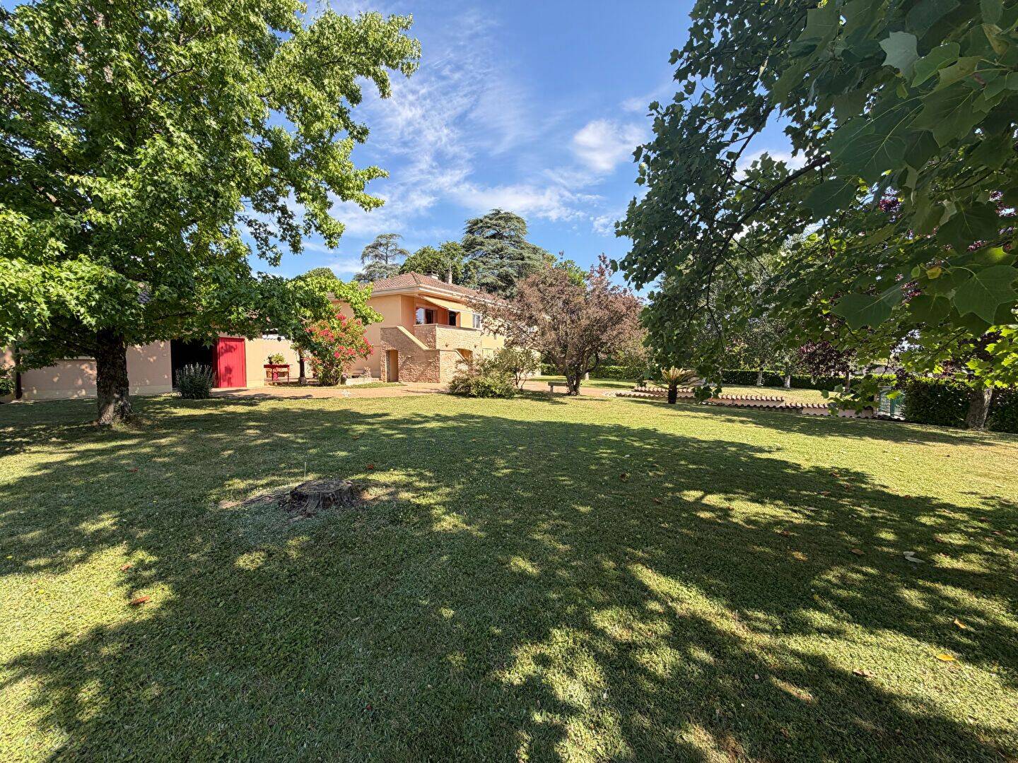 Maison 7 pièces 171 m² · à Mâcon · 171 m² · 329 000 €