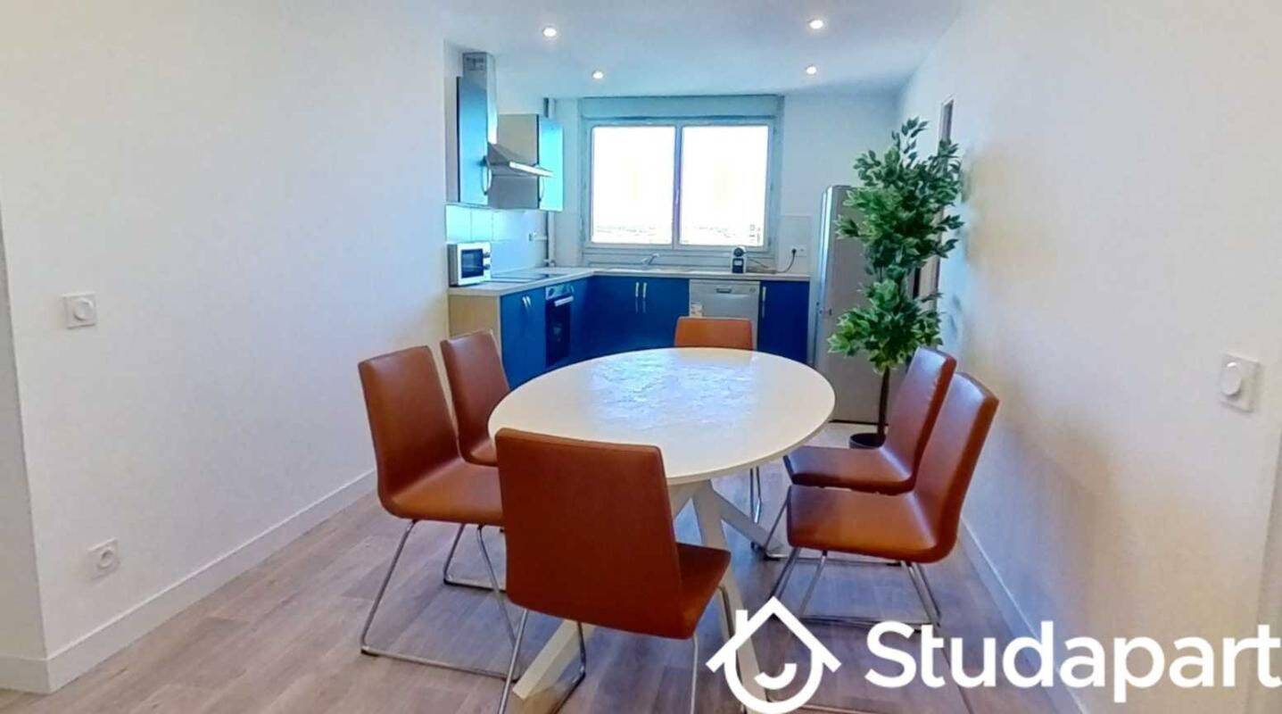 1 pièce 116 m² · à Beauficel-en-Lyons · 116 m² · 623 €