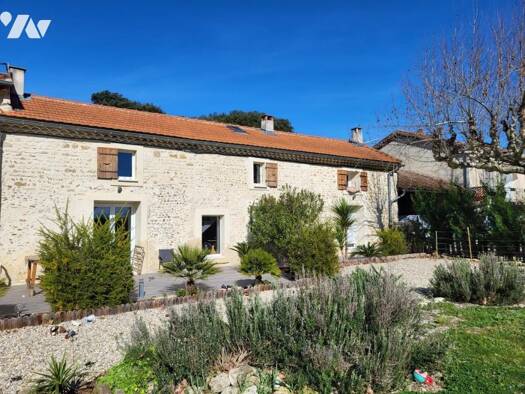 Maison à vendre 350 000 € 5 pièces 3 chambres 120 m² 2 700 m² de terrain Visan 84820