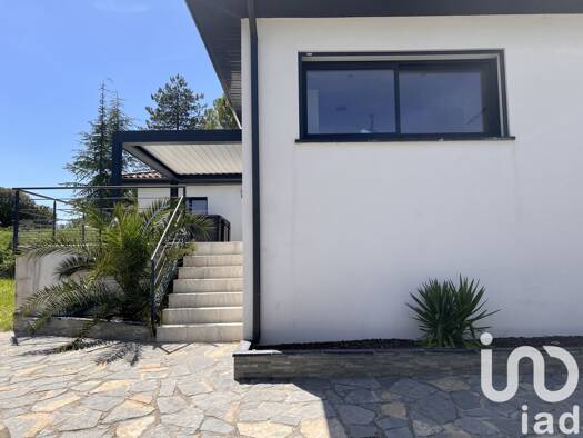 Maison à vendre 362 000 € 3 pièces 3 chambres 138 m² 758 m² de terrain Saint-Hippolyte-du-Fort 30170