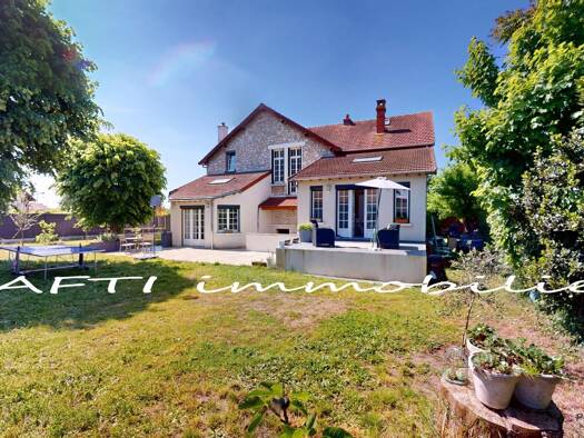 Maison à vendre 430 000 € 9 pièces 5 chambres 190 m² 1 000 m² de terrain Freneuse 78840