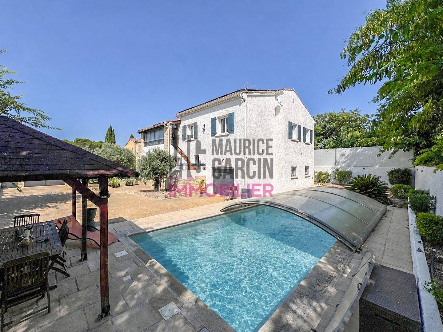 Maison 7 pièces 220 m² · à Carpentras · 220 m² · 389 000 €