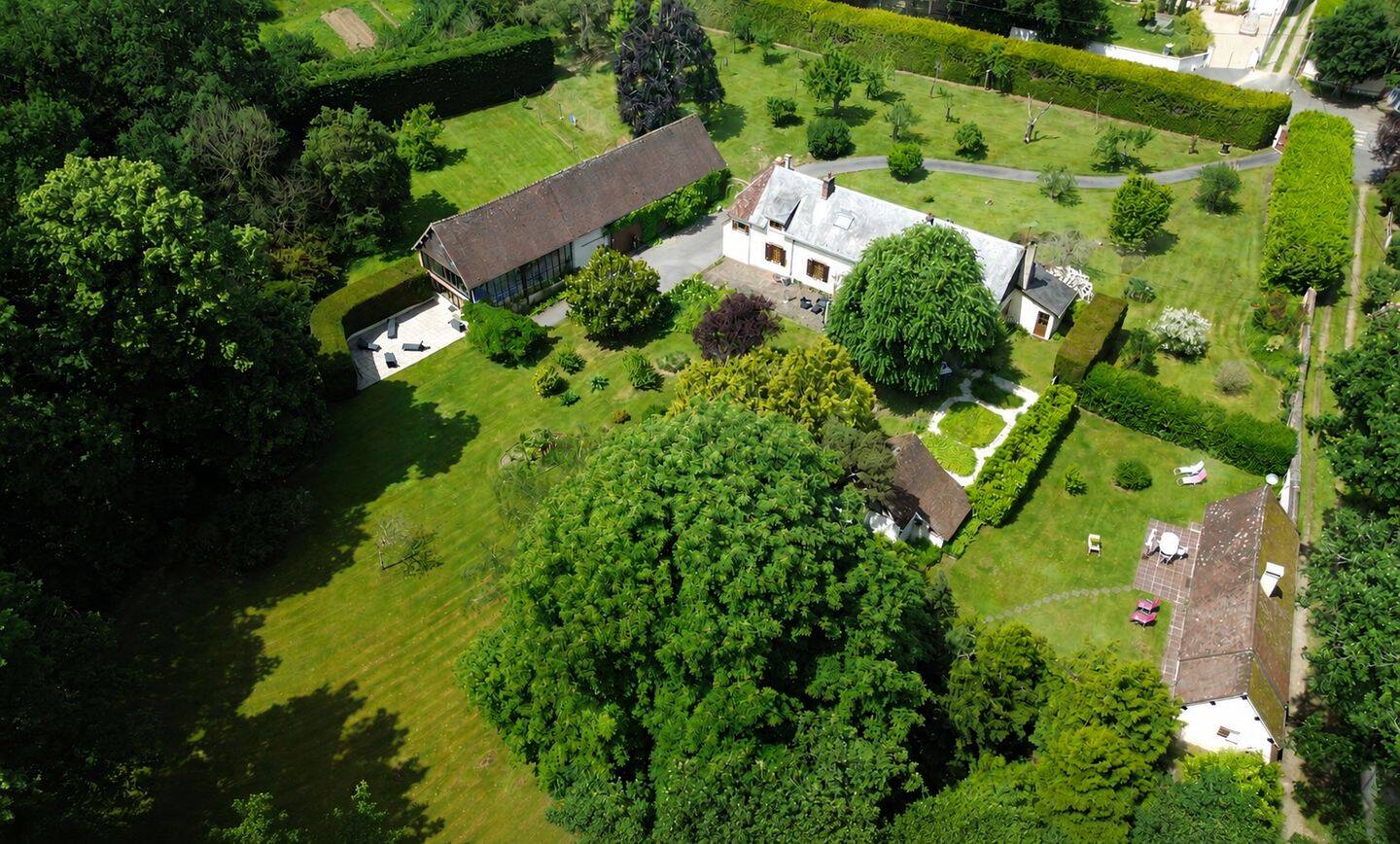 Maison 9 pièces 231 m² · à Marcilly-sur-Eure · 231 m² · 750 000 €