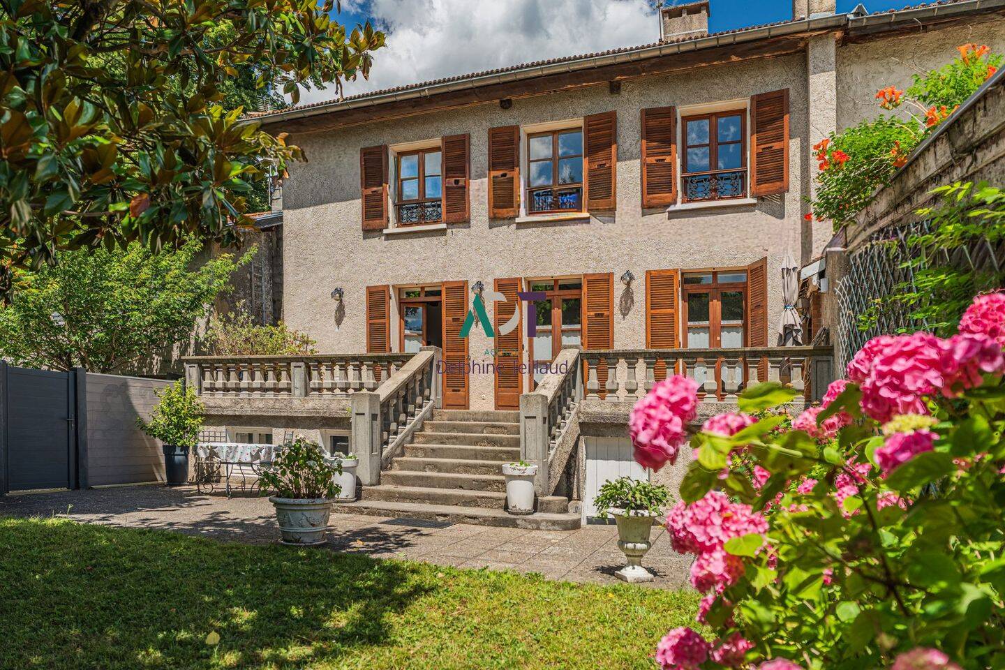 Maison 6 pièces 268 m² · à Saint-Égrève · 268 m² · 680 000 €