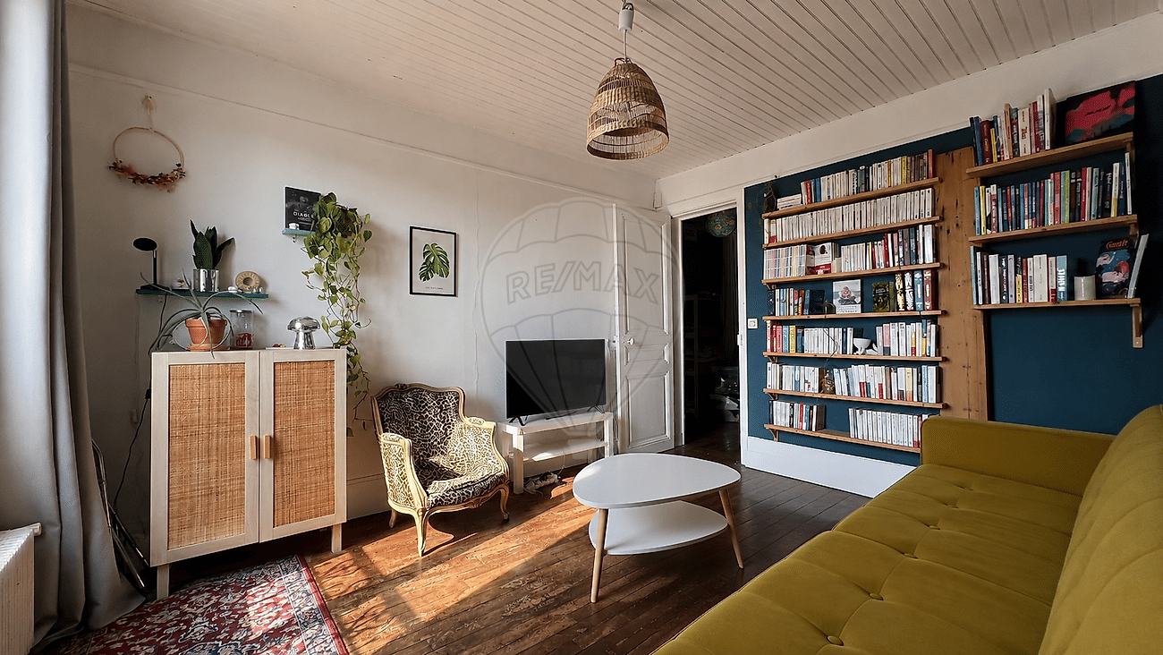 Appartement 4 pièces 77 m² · à Paris 11ème Arrondissement · 77 m² · 699 000 €