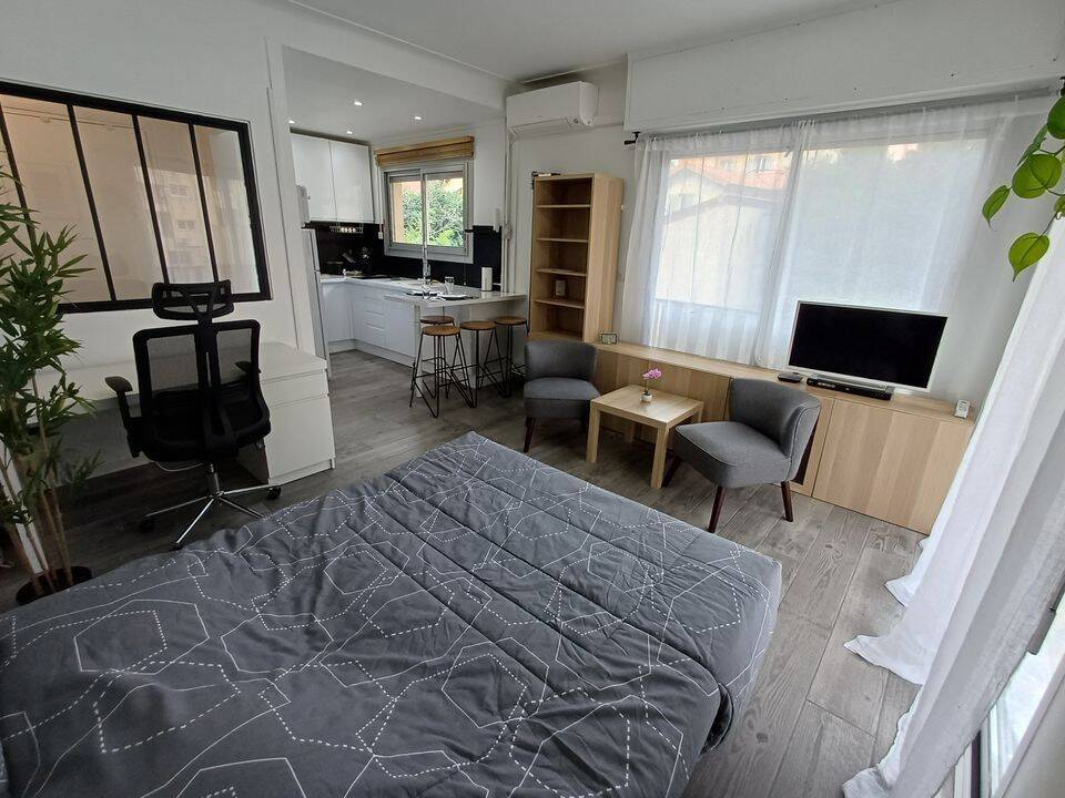 Appartement 1 pièce 28 m² · à Nice · 28 m² · 950 €/mois