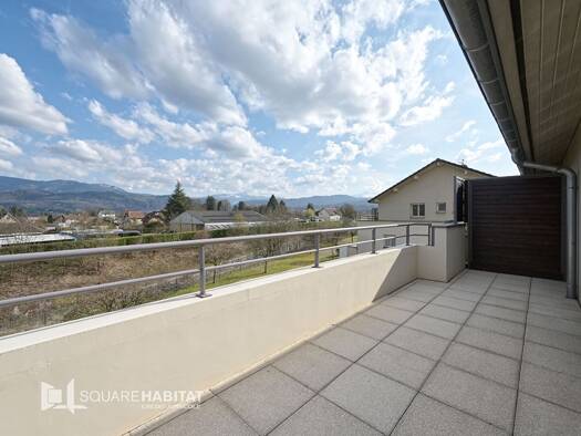 Appartement à vendre 182 000 € 3 pièces 2 chambres 61 m² Étage 2/2 Le Pont-de-Beauvoisin 38480