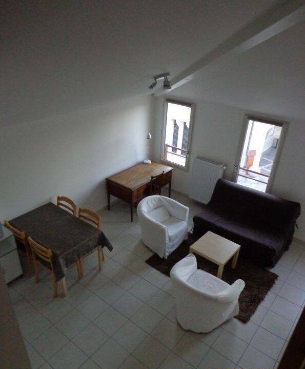 Appartement 1 pièce 40 m² · à Bordeaux · 40 m² · 810 €