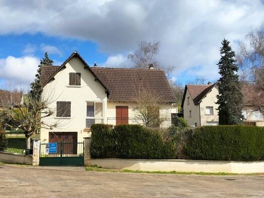 Pavillon à vendre 159 000 € 6 pièces 5 chambres 118 m² 865 m² de terrain Nord Tonnerre 89700