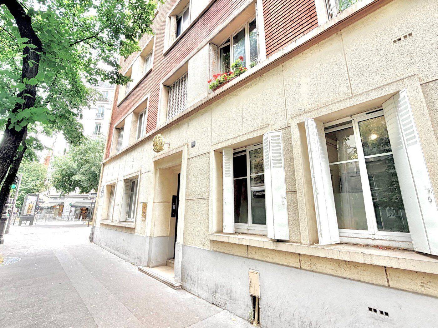 Appartement 4 pièces 79 m² · à Paris 15ème Arrondissement · 79,3 m² · 649 000 €