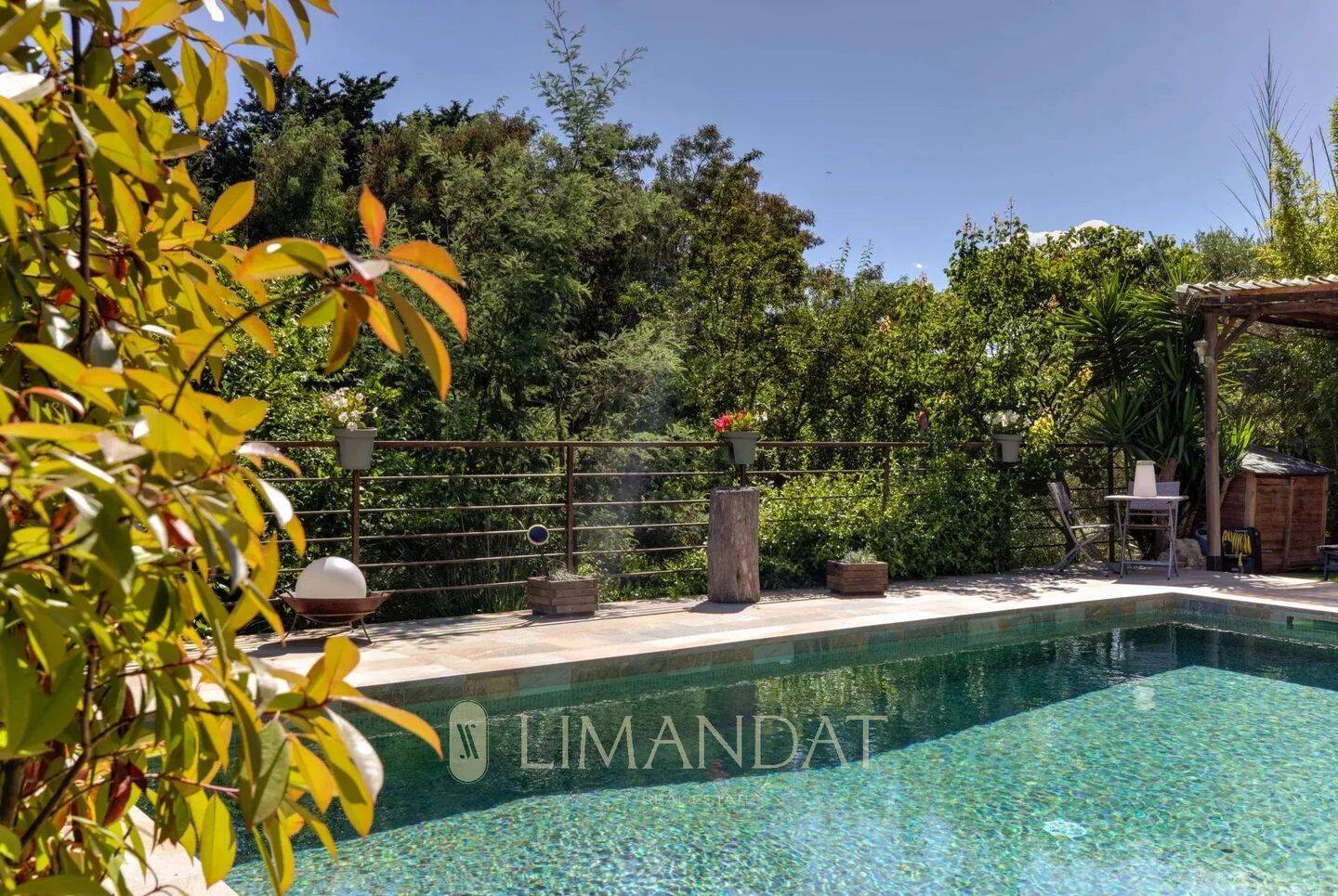 Maison 7 pièces 215 m² · à Cannes · 215 m² · 1 285 000 €