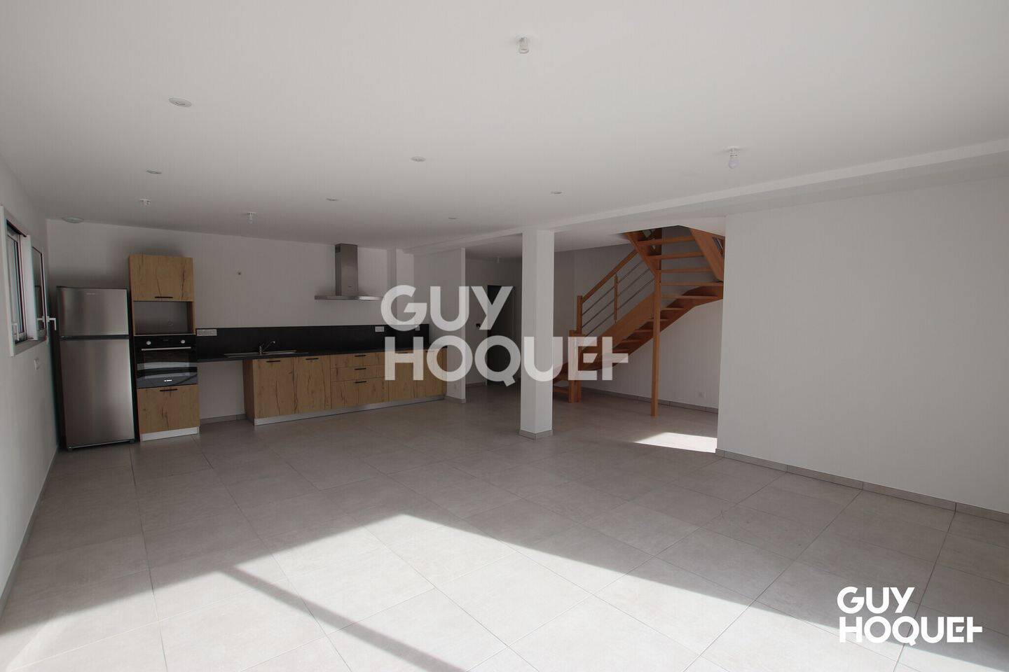 Maison 6 pièces 127 m² · à Sucé-sur-Erdre · 127,4 m² · 1 600 €