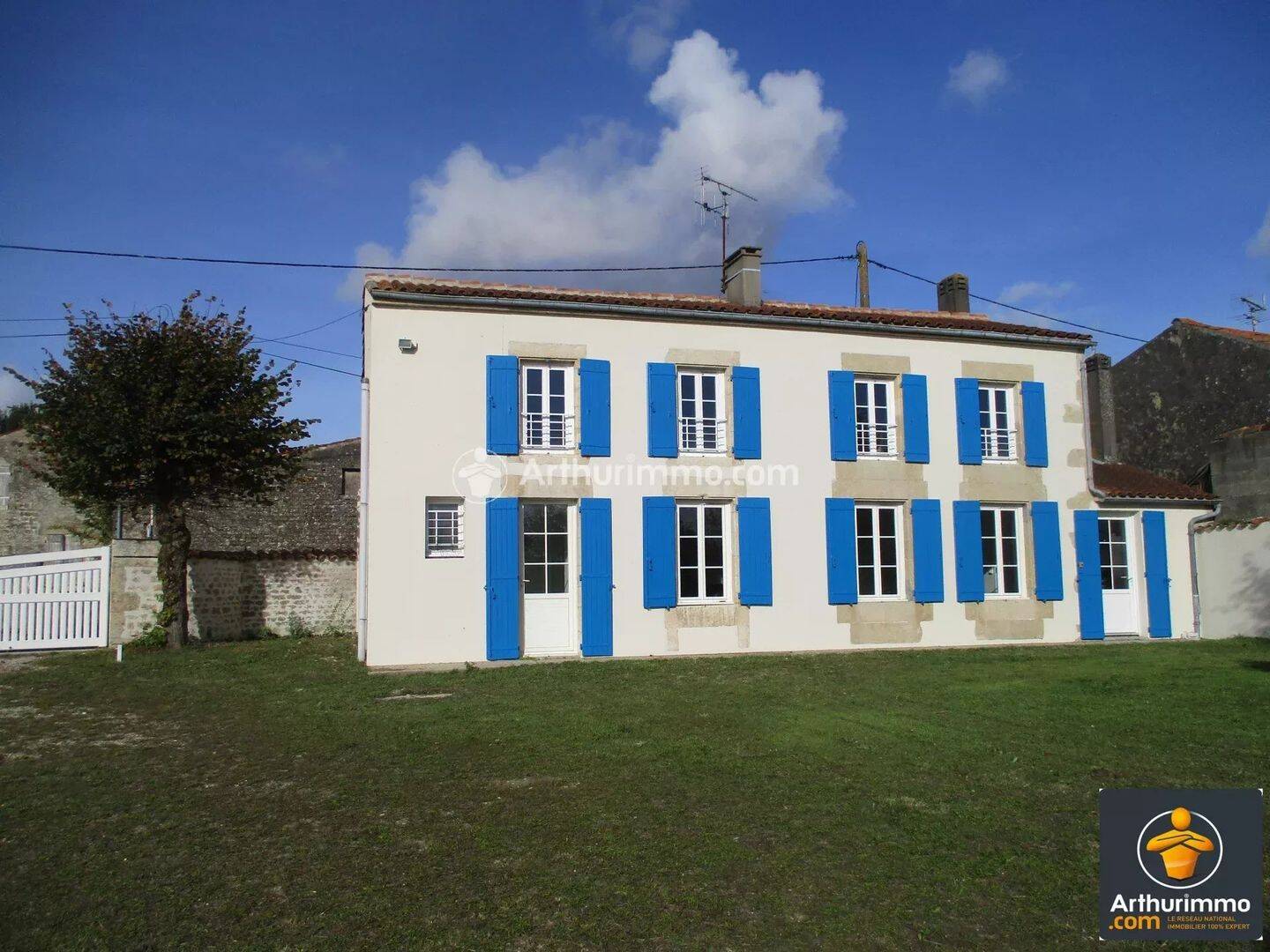 Maison 6 pièces 126 m² · à Loulay · 126 m² · 660 €/mois