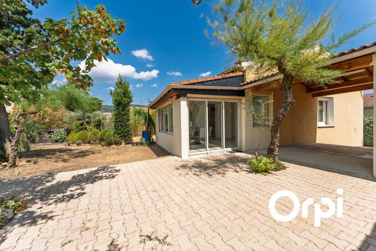 Maison 5 pièces 109 m² · à Privas · 108,5 m² · 1 050 €