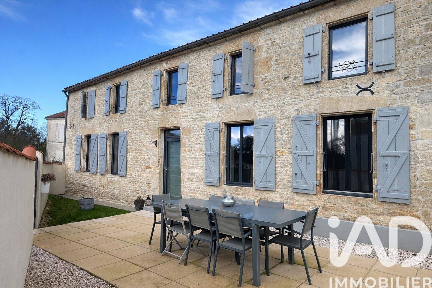 Maison 6 pièces 152 m² · à Virson · 152 m² · 299 500 €