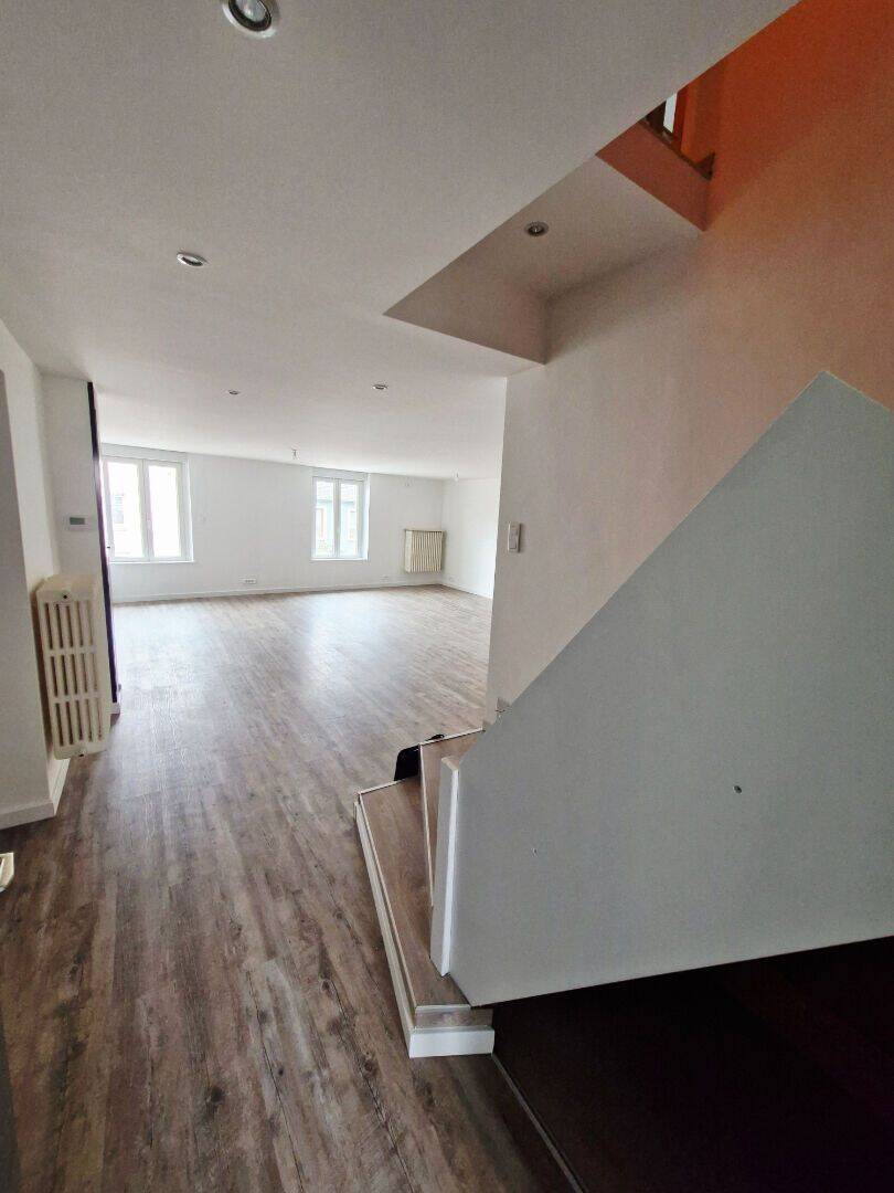Appartement 4 pièces 162 m² · à Clouange · 162 m² · 1 425 €