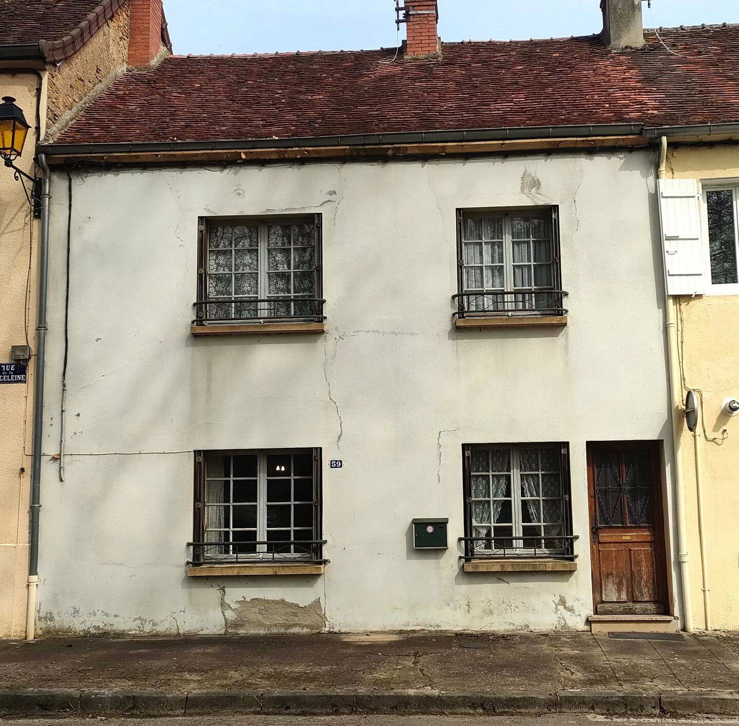 Maison 6 pièces 101 m² · à Charolles · 101 m² · 66 000 €