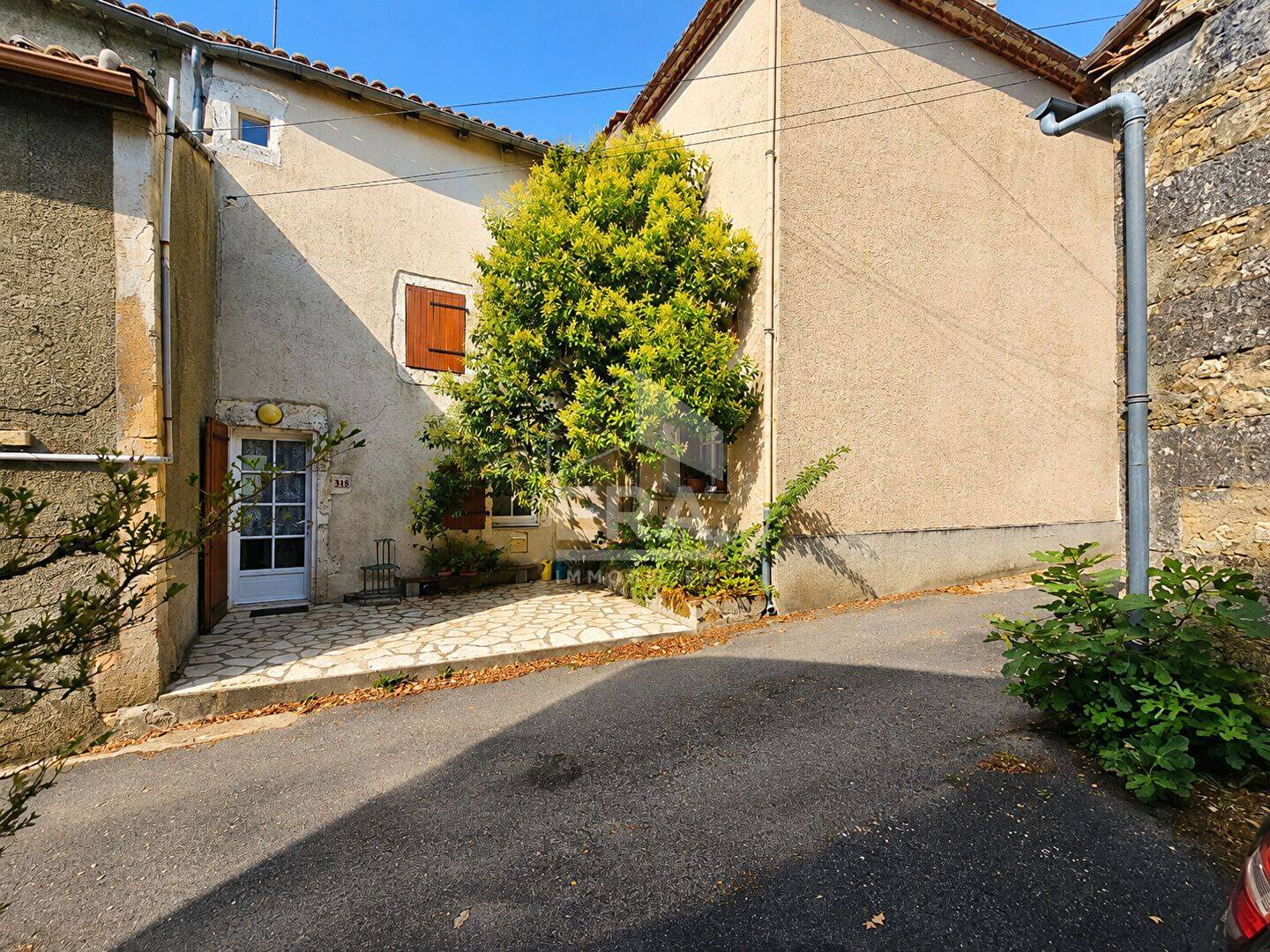Maison 7 pièces 175 m² · à Bouëx · 175 m² · 142 000 €