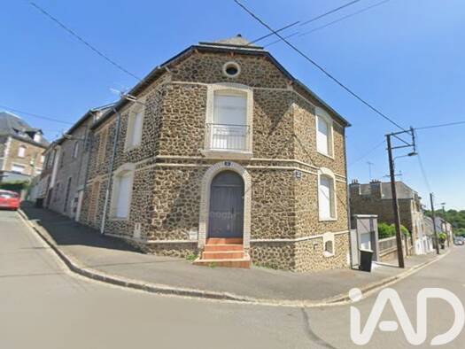 Maison de ville à vendre 229 000 € 4 pièces 3 chambres 110 m² 125 m² de terrain Bonabry-Paron Fougères 35300